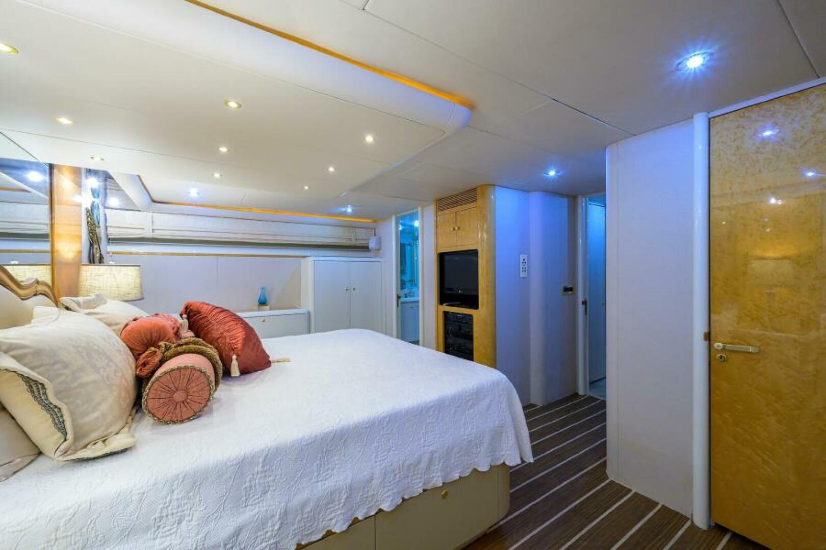 Slide: The Image of Master Stateroom - 4244900