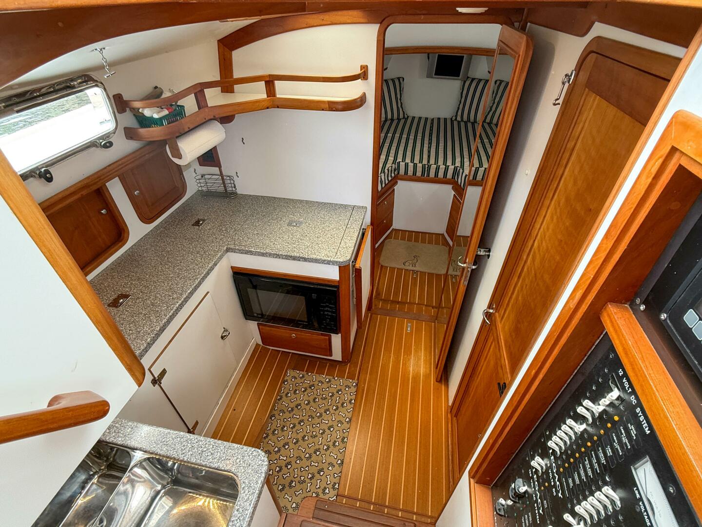 Slide: The Image of Legacy 34 Express Twin Jet 2002 - 5547820