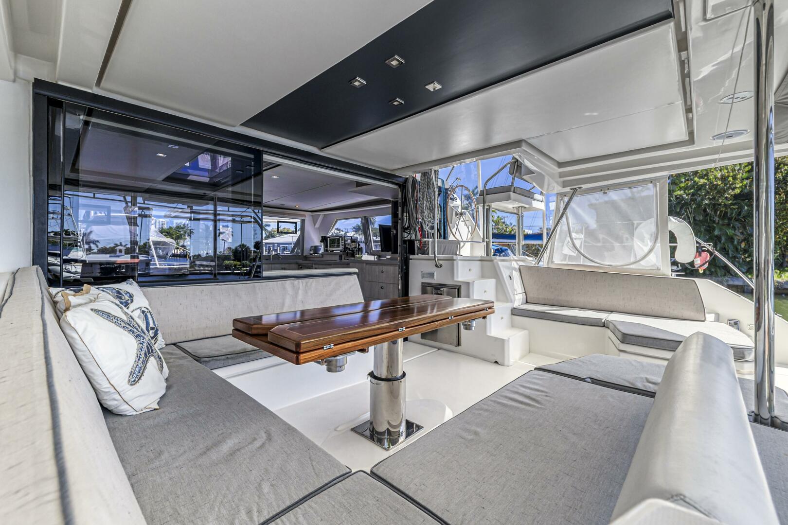 Slide: The Image of Leopard 45 2019 - 5257591