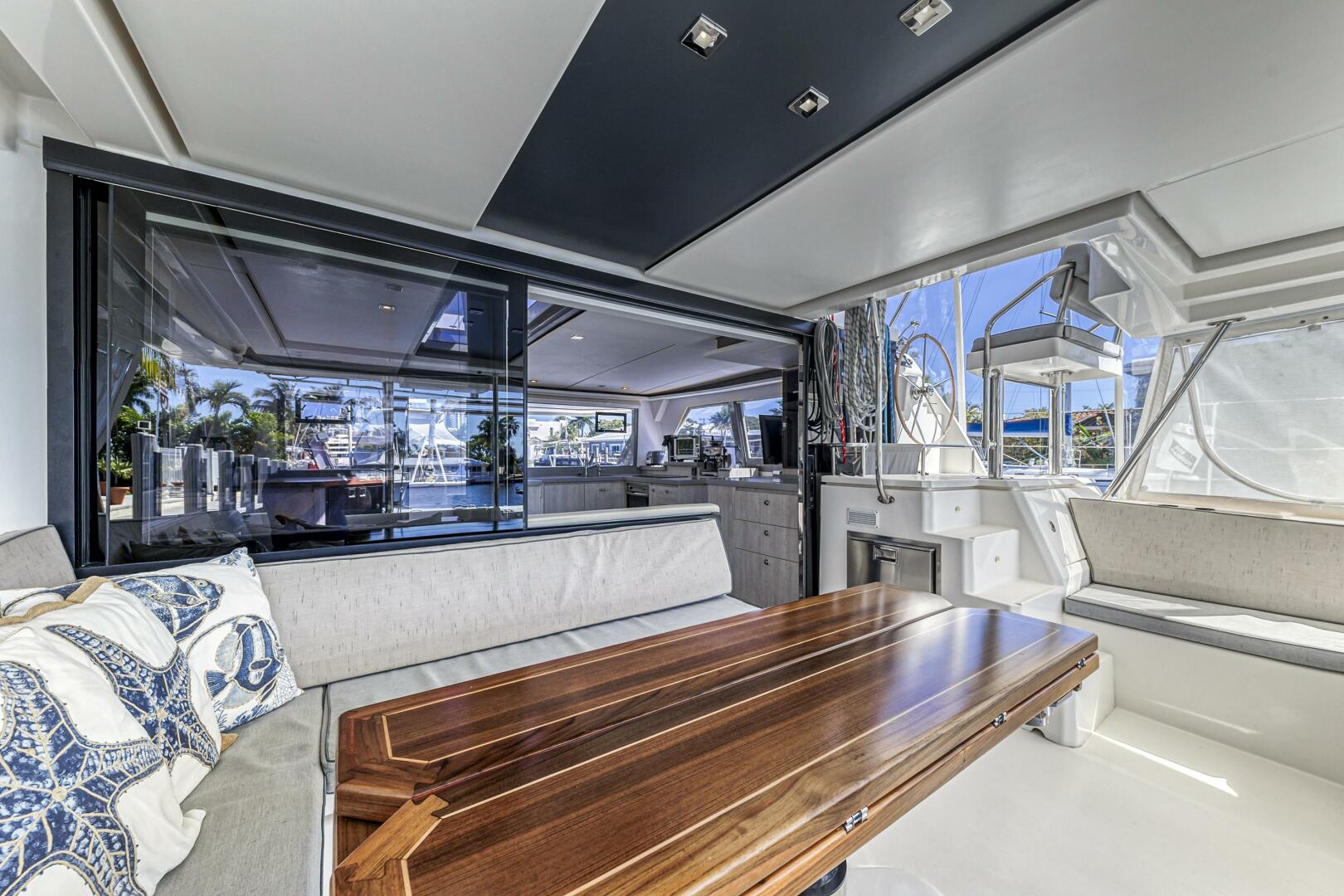 Slide: The Image of Leopard 45 2019 - 5257594