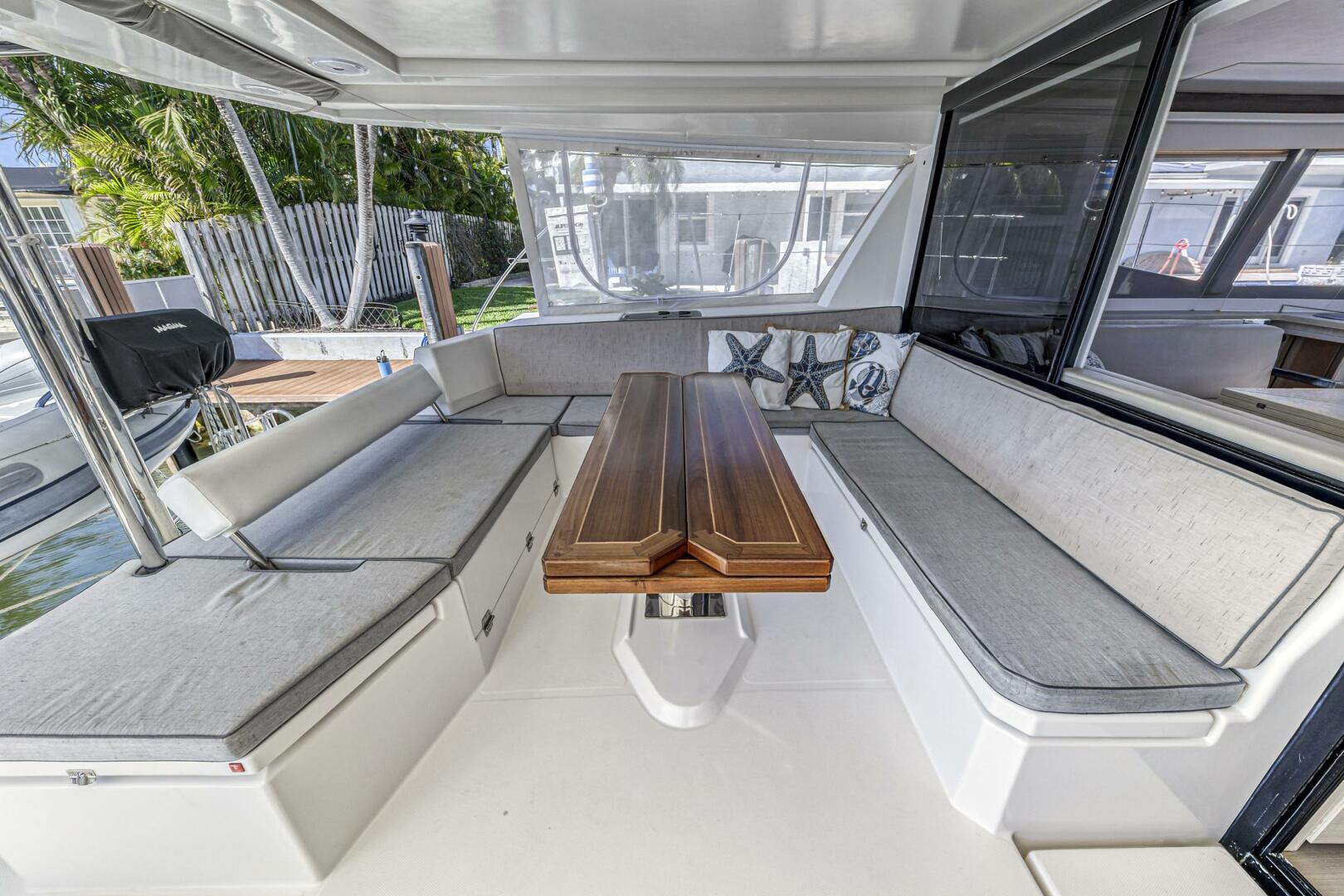 Slide: The Image of Leopard 45 2019 - 5257595