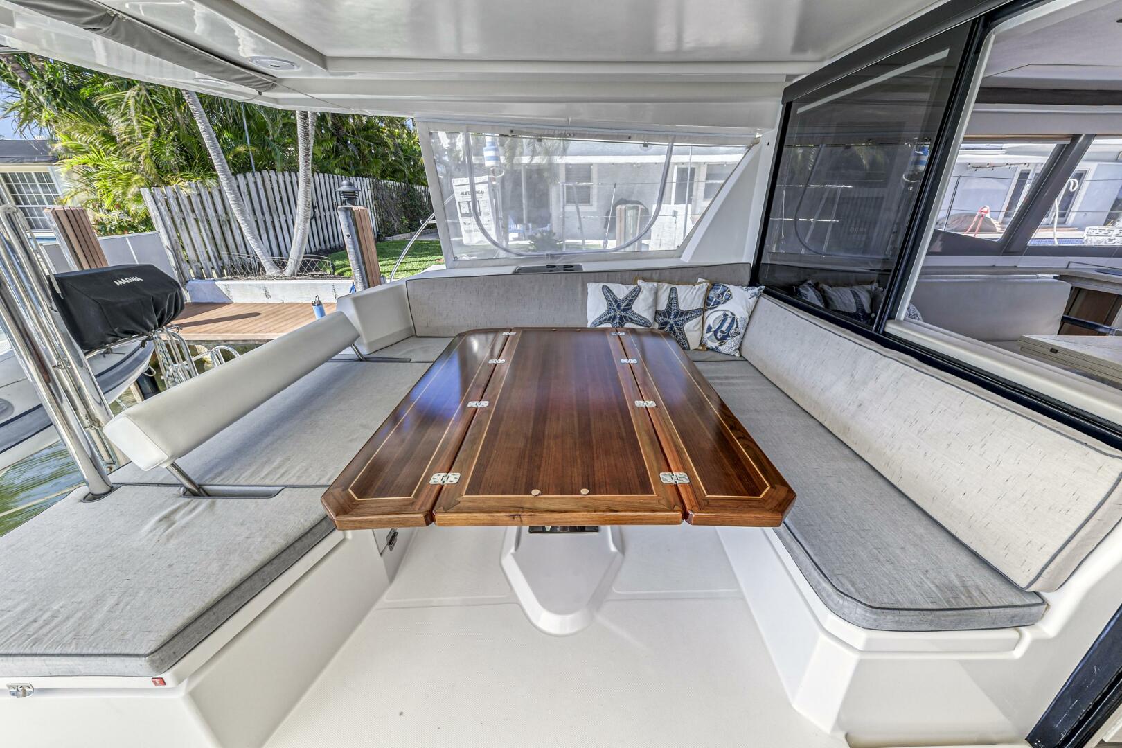 Slide: The Image of Leopard 45 2019 - 5257596