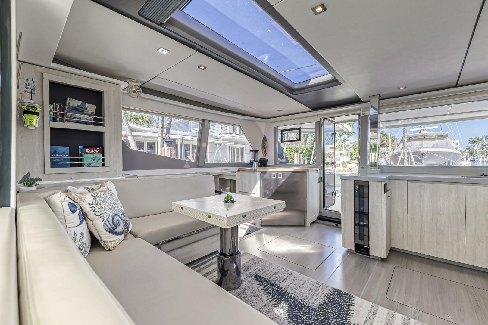 Slide: The Image of Leopard 45 2019 - 5257634