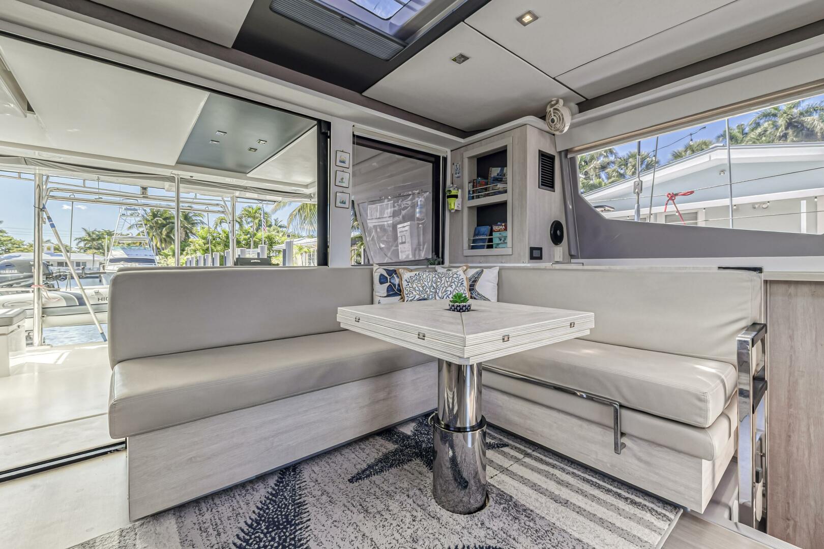 Slide: The Image of Leopard 45 2019 - 5257636