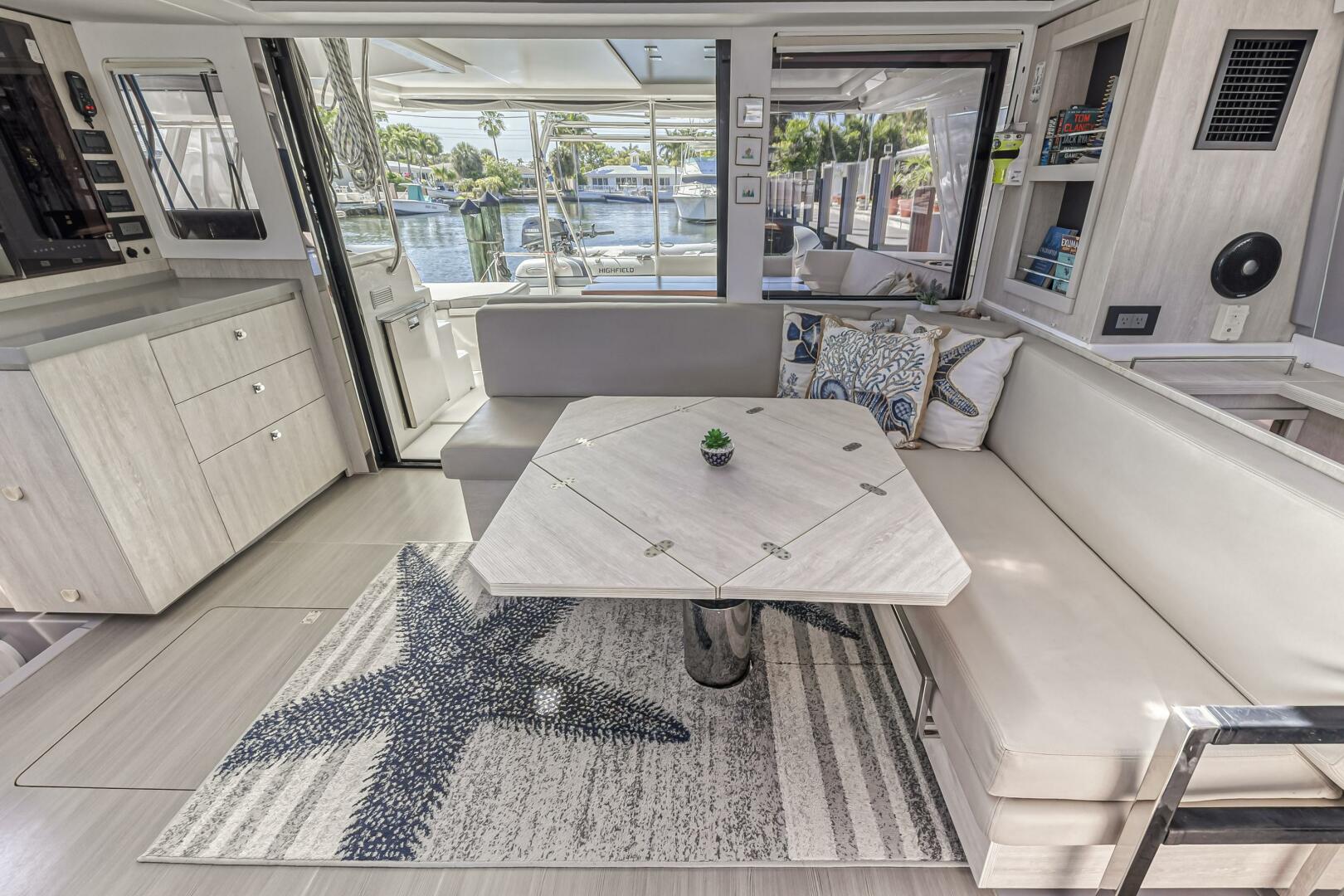 Slide: The Image of Leopard 45 2019 - 5257641