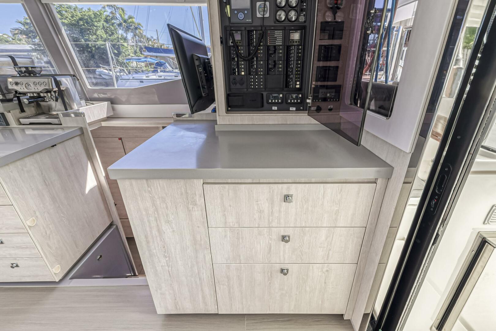 Slide: The Image of Leopard 45 2019 - 5257646