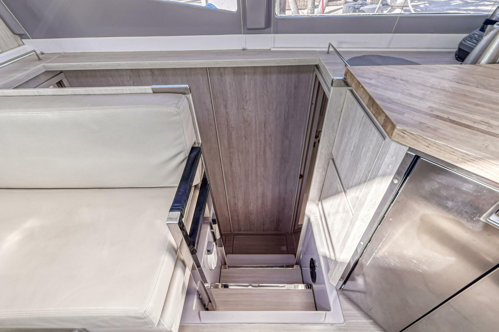 Slide: The Image of Leopard 45 2019 - 5257656