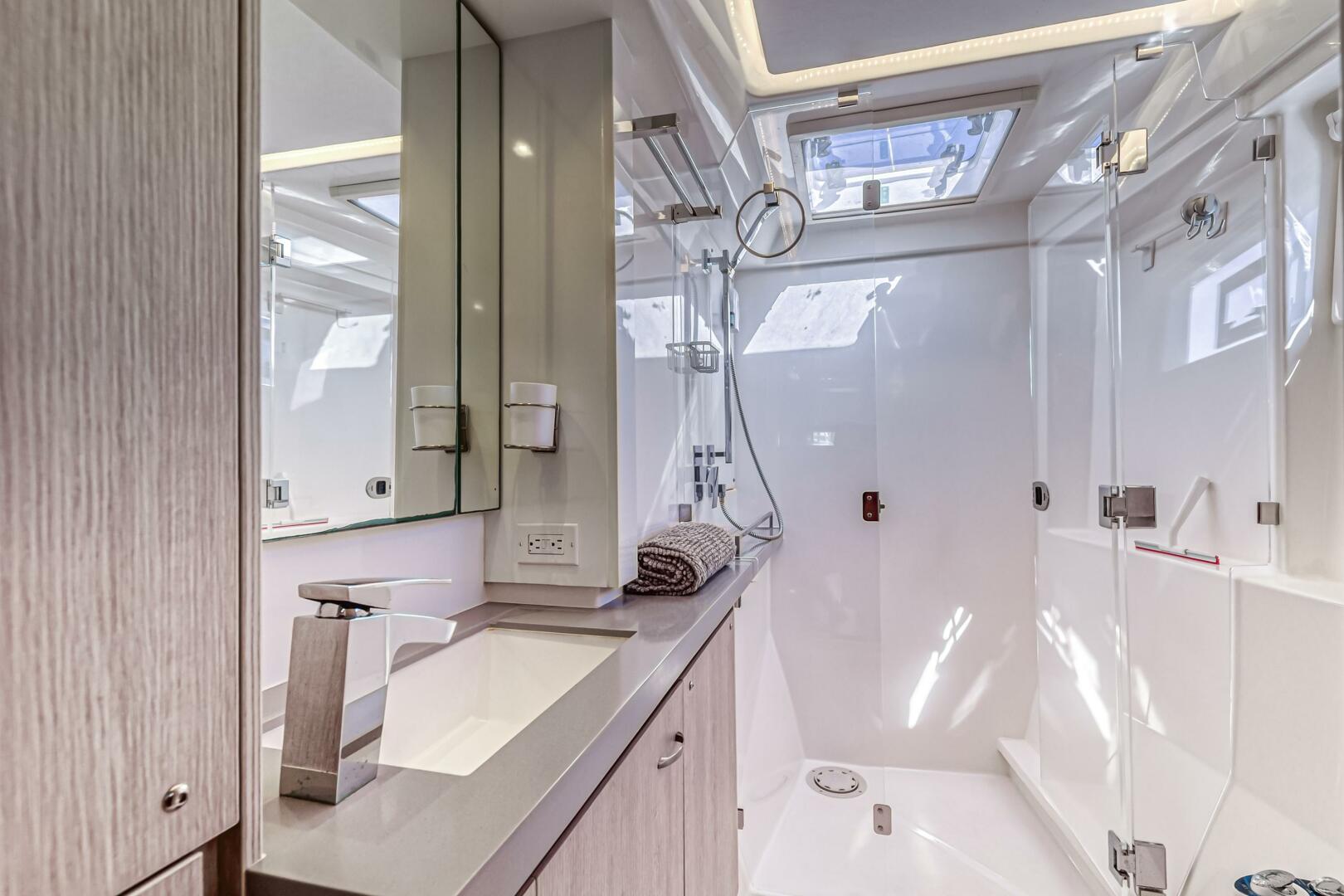 Slide: The Image of Leopard 45 2019 - 5257667