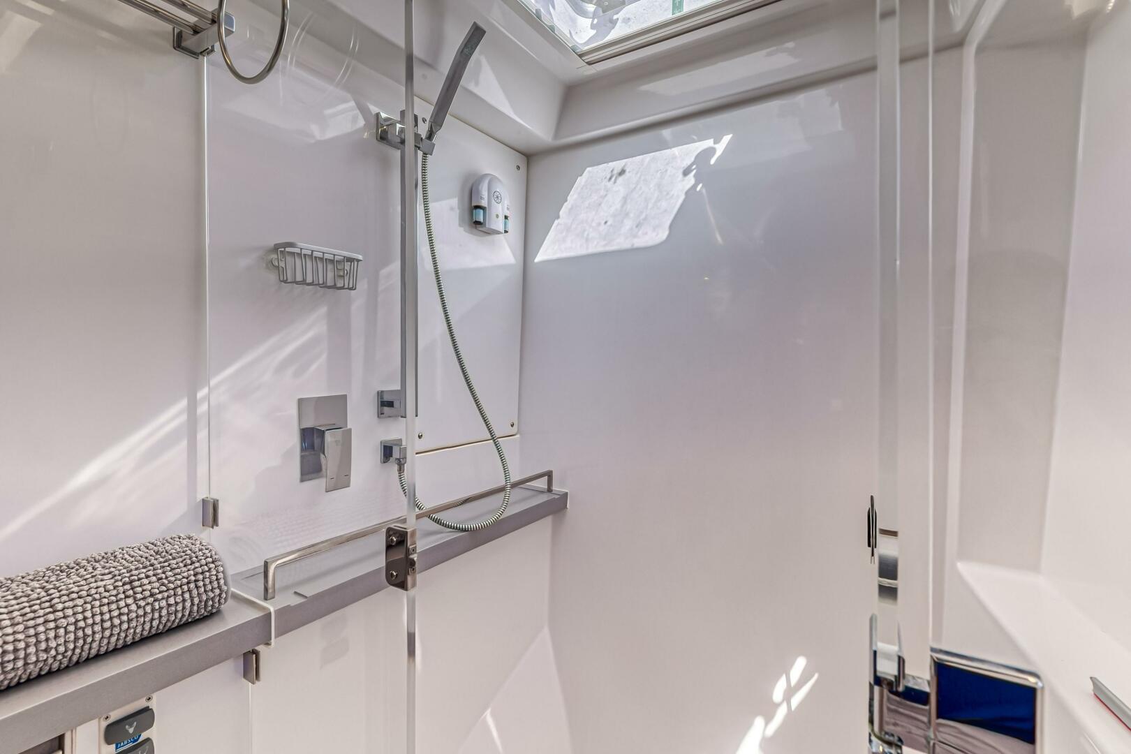 Slide: The Image of Leopard 45 2019 - 5257668