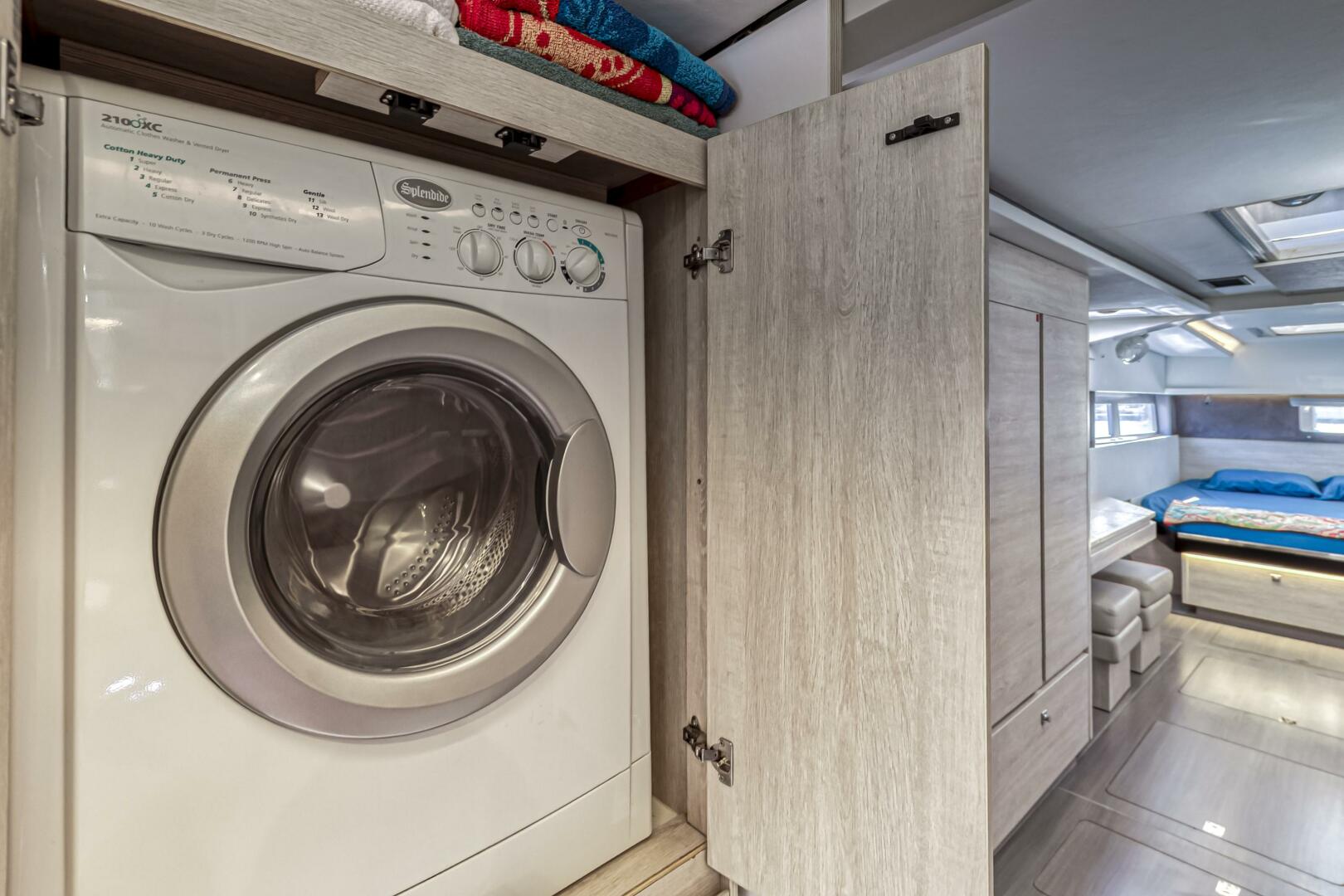 Slide: The Image of Leopard 45 2019 - 5257671