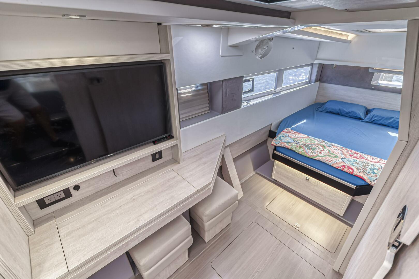 Slide: The Image of Leopard 45 2019 - 5257672