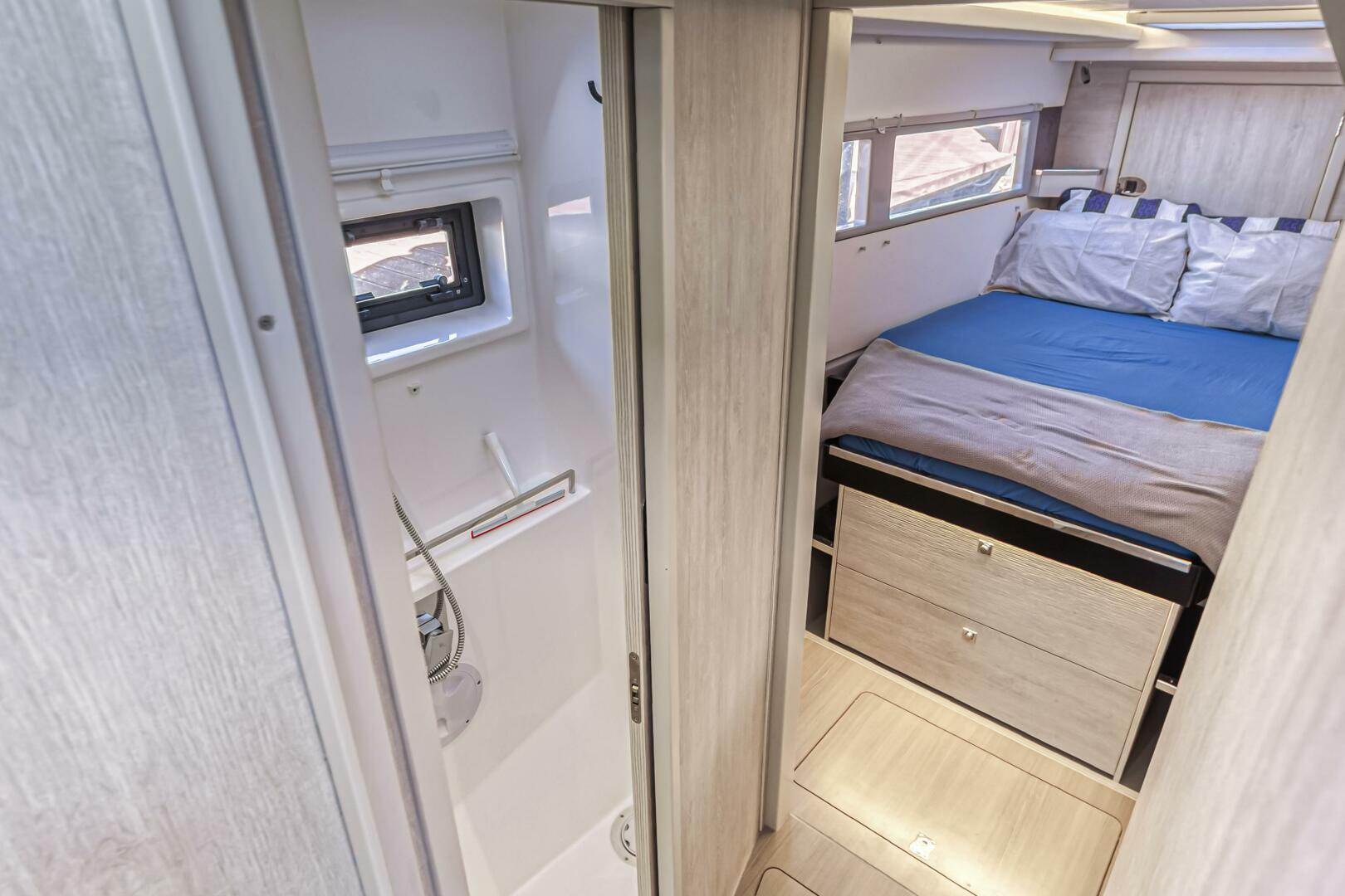 Slide: The Image of Leopard 45 2019 - 5257675