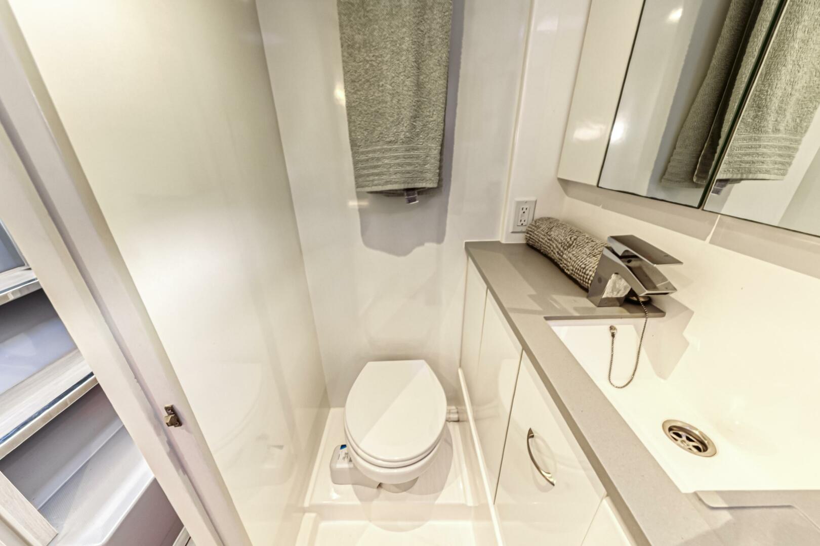 Slide: The Image of Leopard 45 2019 - 5257682