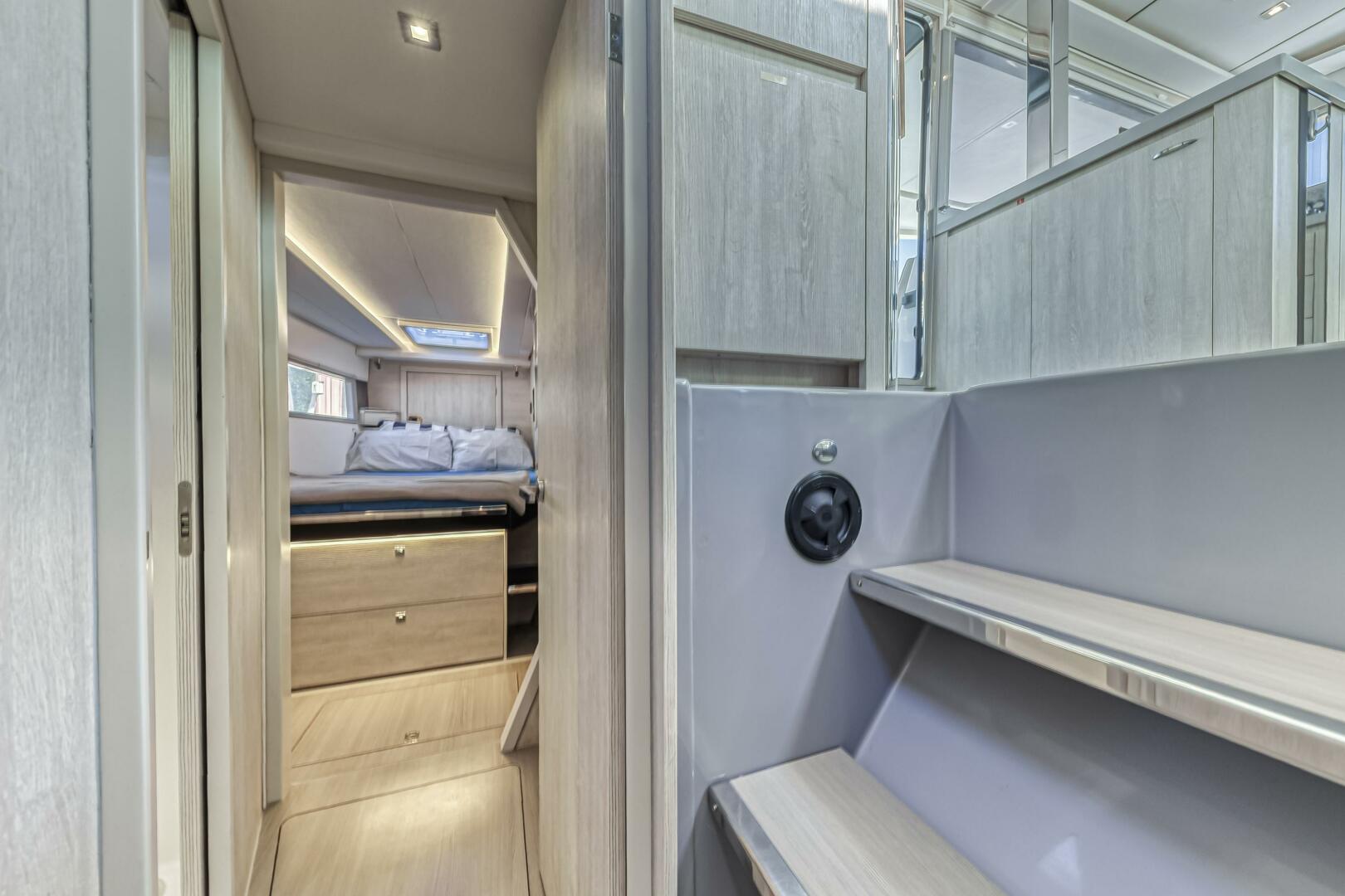 Slide: The Image of Leopard 45 2019 - 5257683