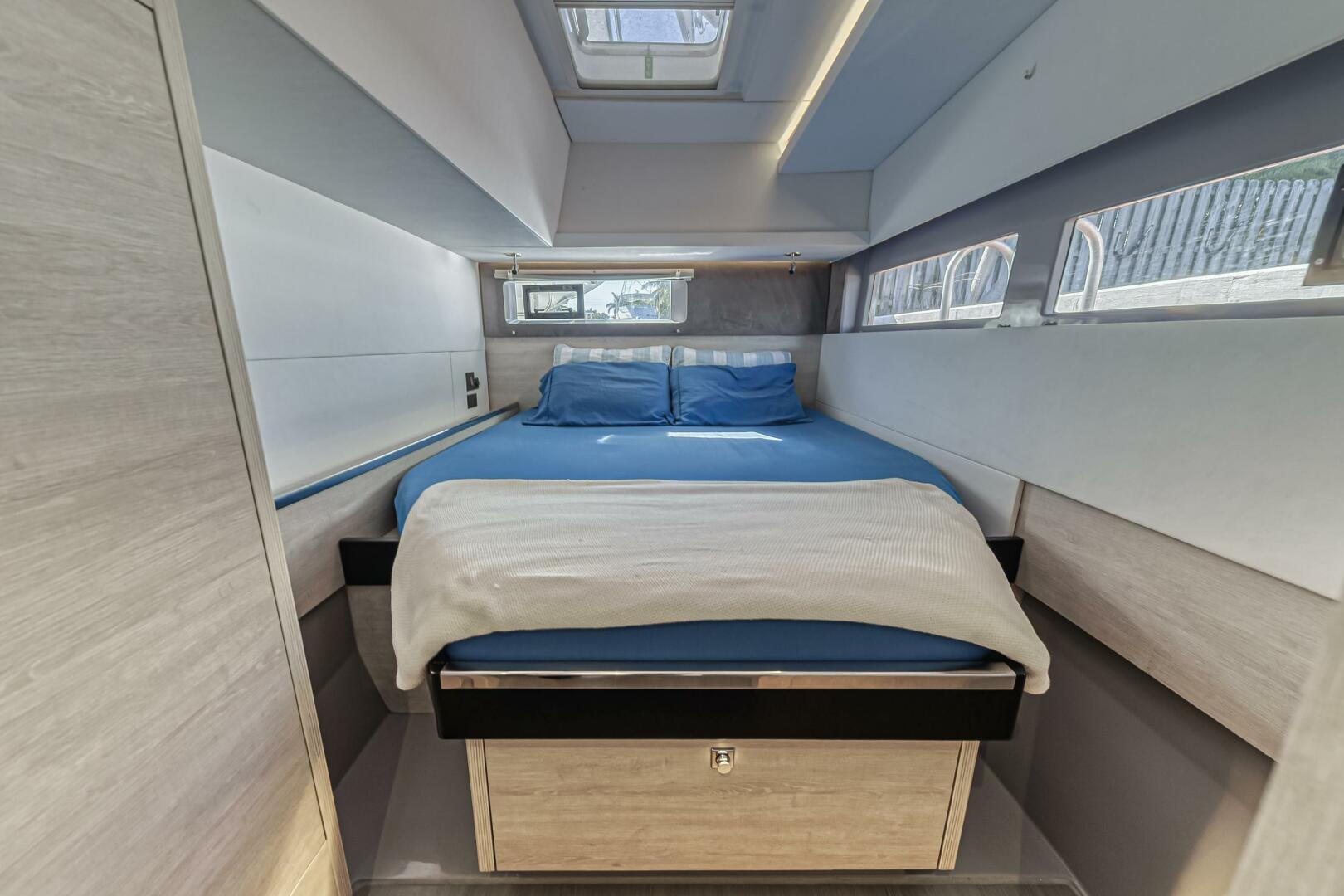 Slide: The Image of Leopard 45 2019 - 5257686