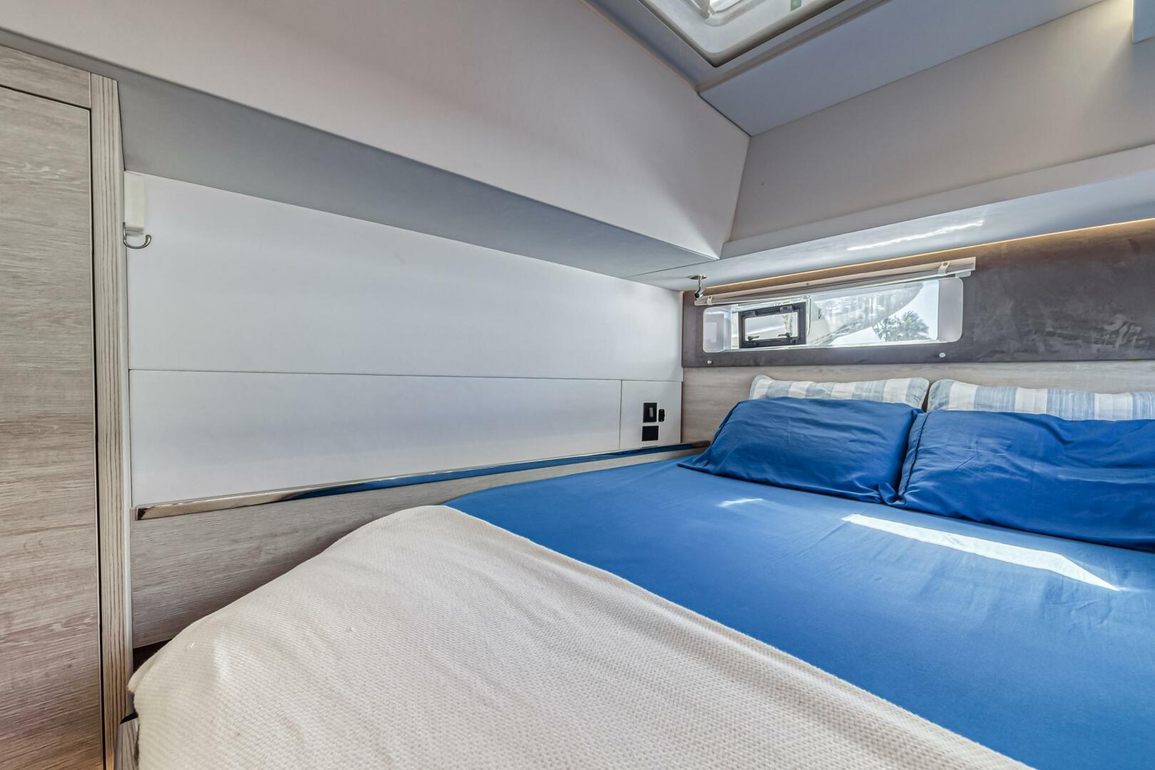 Slide: The Image of Leopard 45 2019 - 5257687