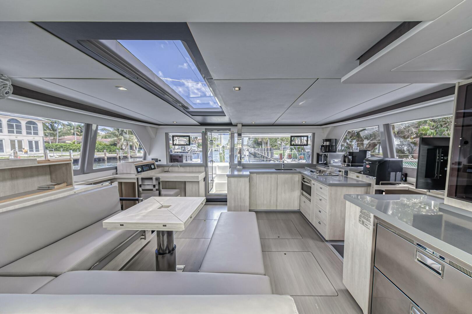 Slide: The Image of Leopard 45 2020 - 5321946