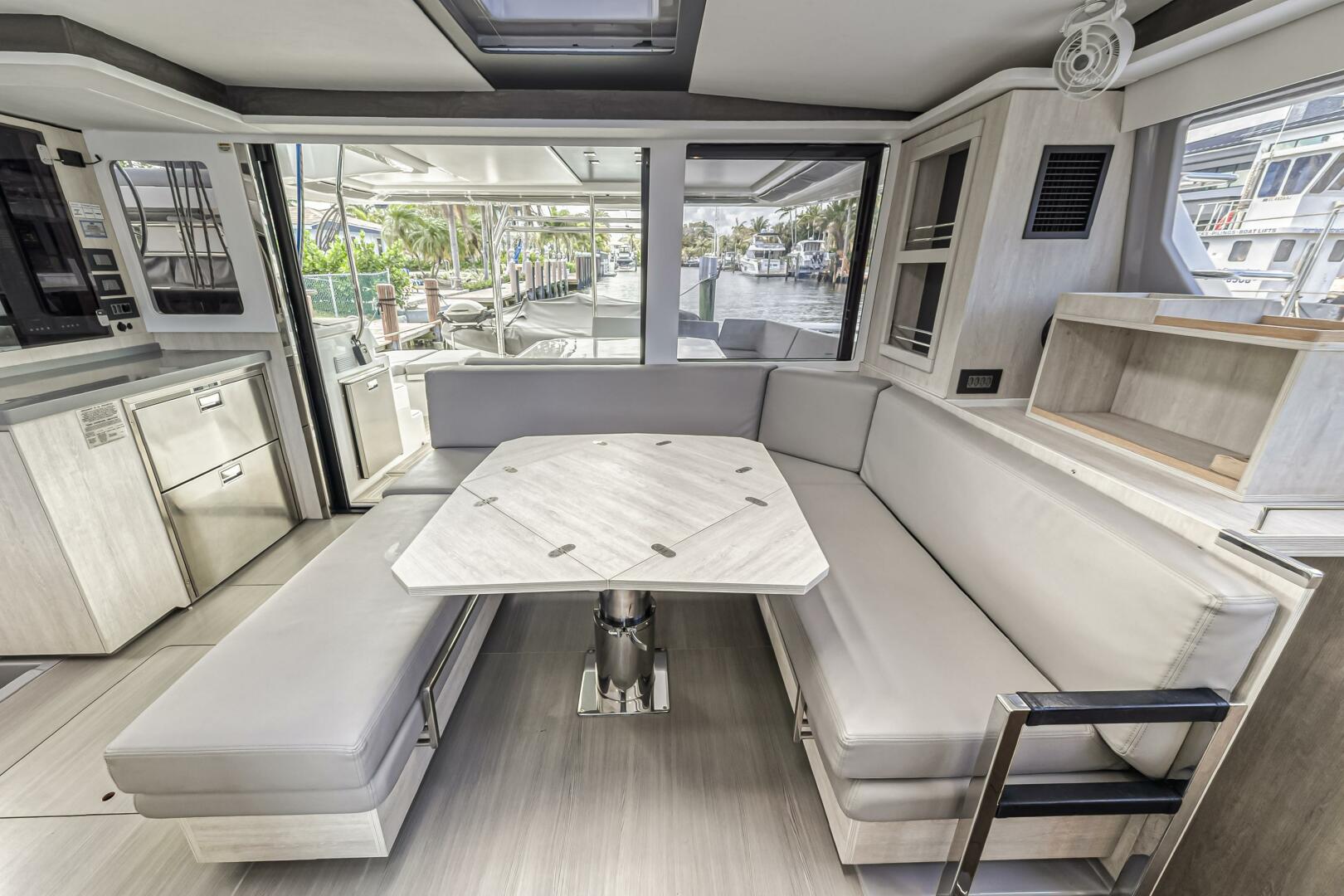 Slide: The Image of Leopard 45 2020 - 5321952