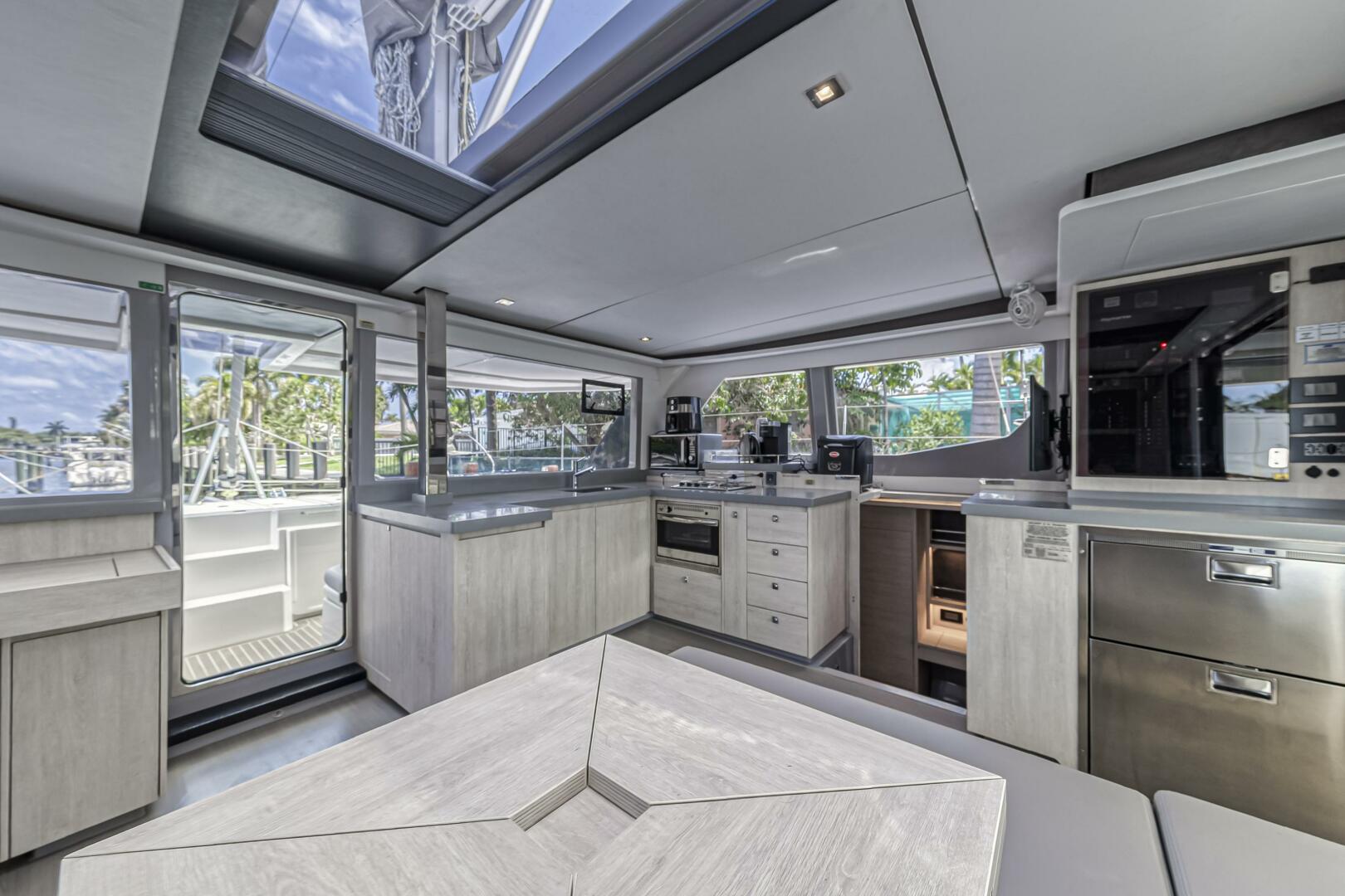 Slide: The Image of Leopard 45 2020 - 5321956