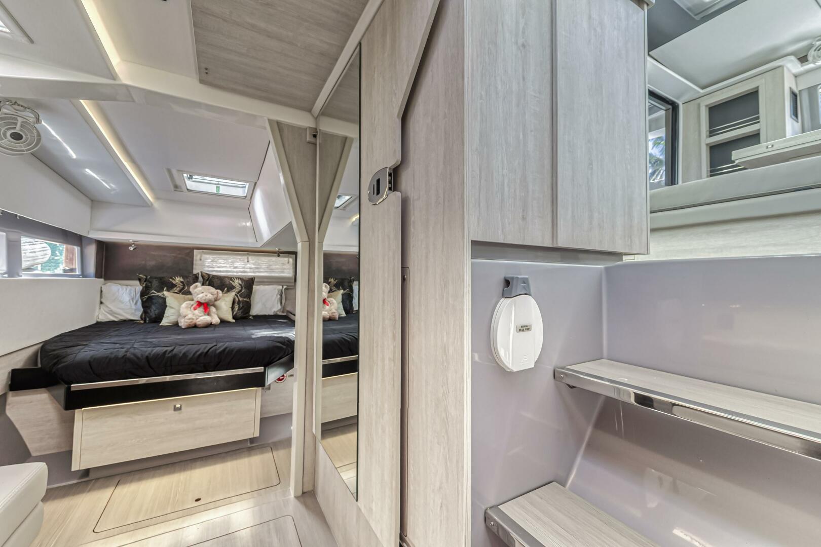 Slide: The Image of Leopard 45 2020 - 5321965