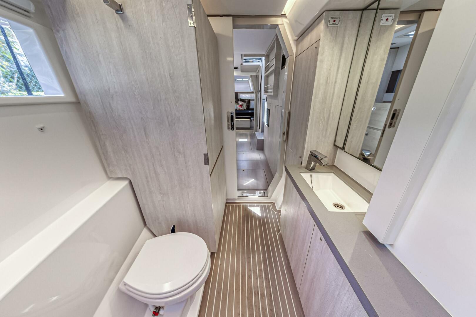 Slide: The Image of Leopard 45 2020 - 5321975