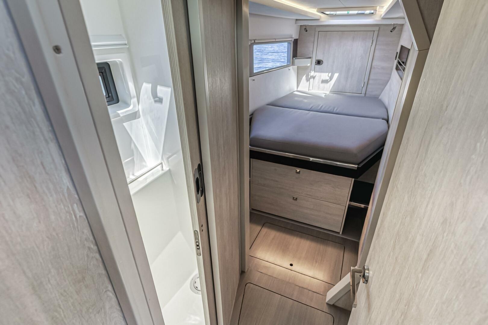 Slide: The Image of Leopard 45 2020 - 5321979