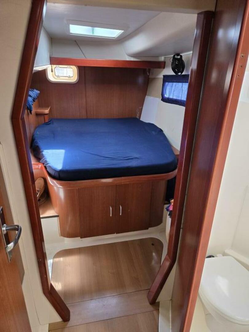 Slide: The Image of Leopard 46 2011 - 5272412