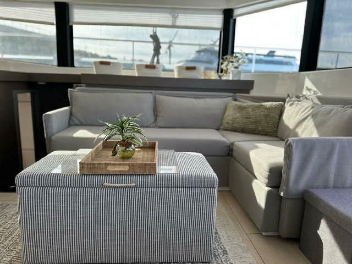 Slide: The Image of Leopard 46 PC 2023 - 5641364