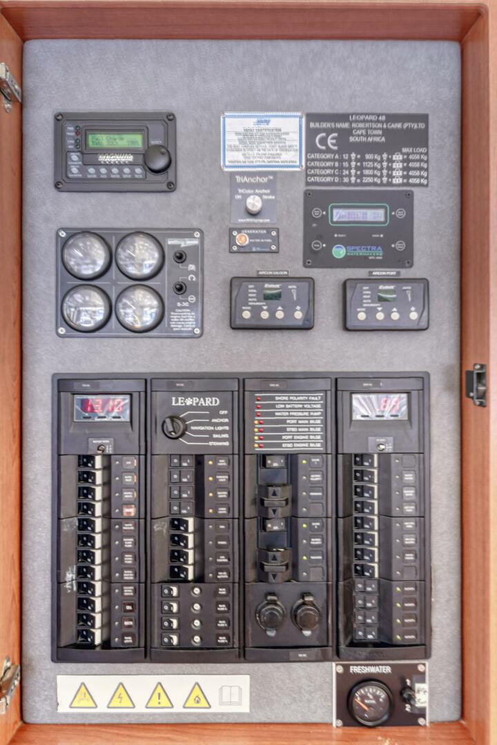 Slide: The Image of Leopard 48 2014 - 5161367