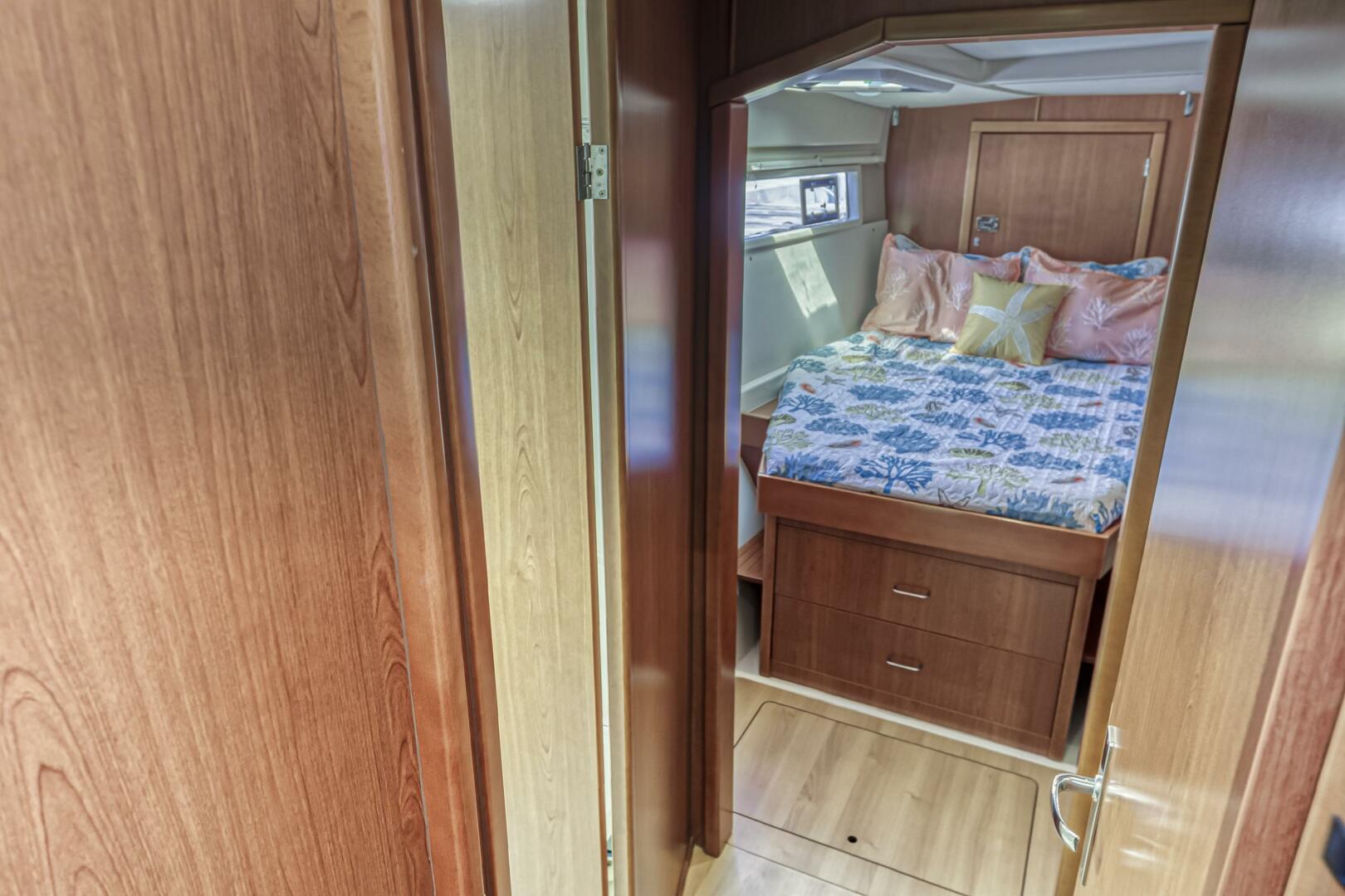 Slide: The Image of Leopard 48 2014 - 5161383