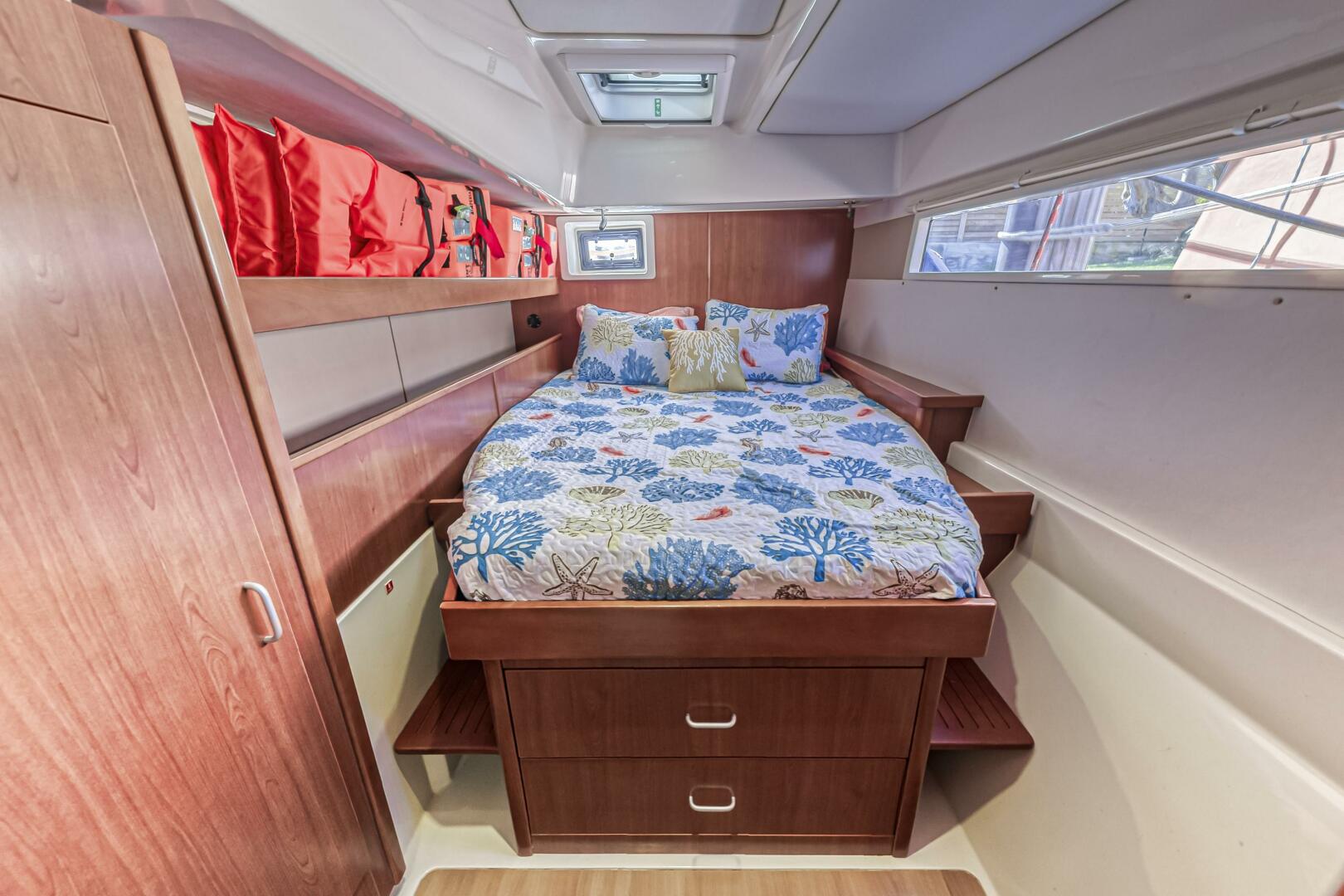 Slide: The Image of Leopard 48 2014 - 5161395