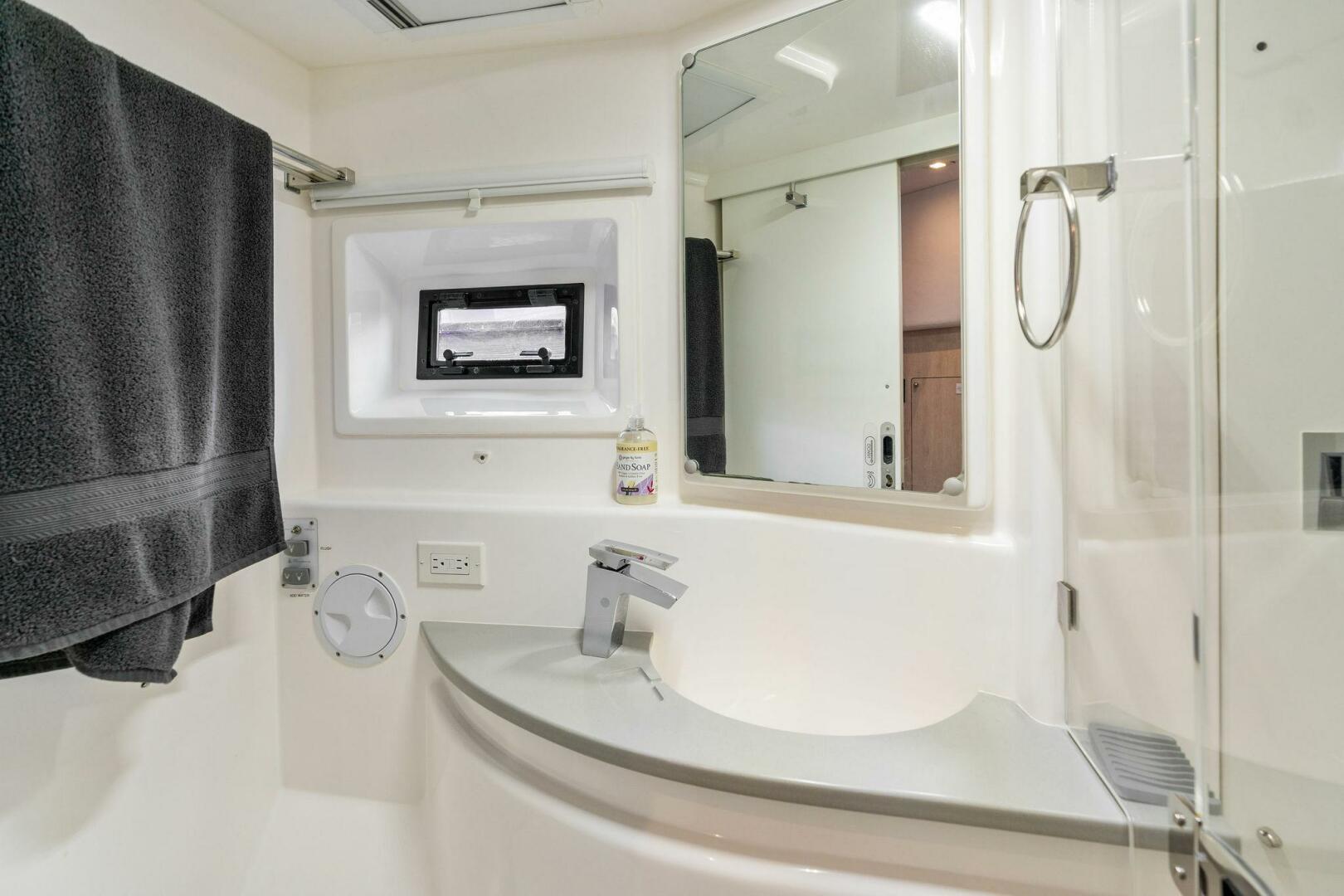 Slide: The Image of 2019 Leopard 51 Powercat FALASEA - 5024948