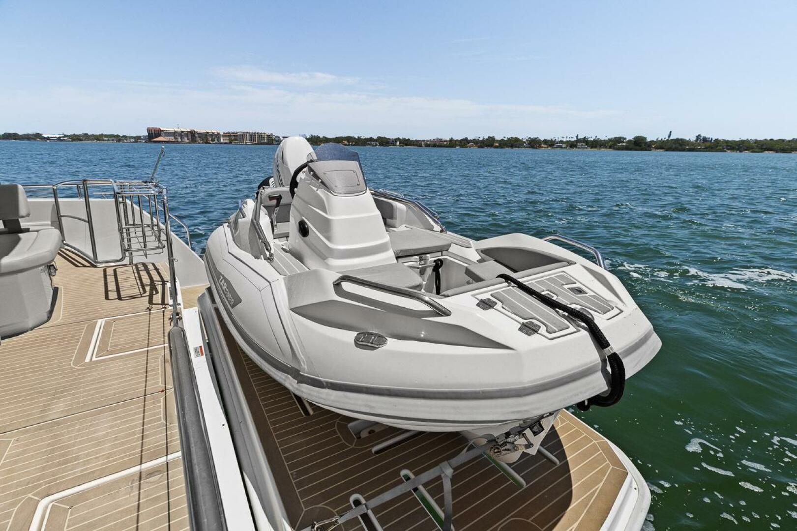 Slide: The Image of Leopard 53 Powercat 2021 - 5258306