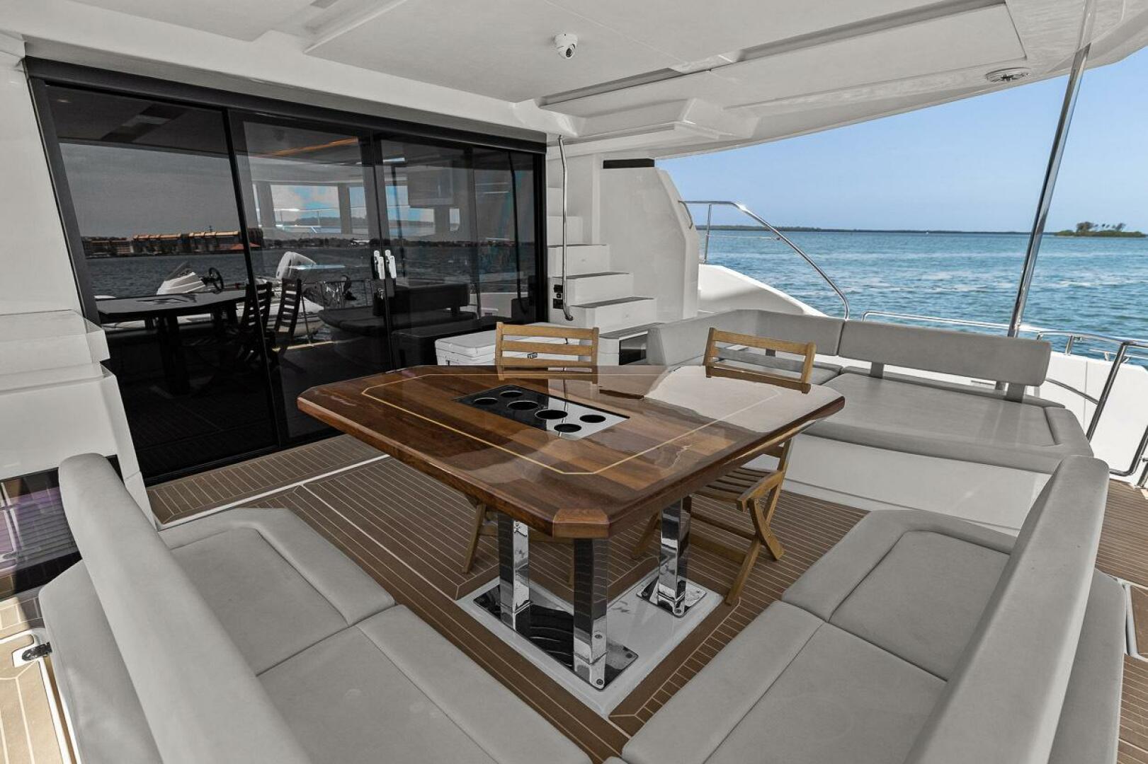 Slide: The Image of Leopard 53 Powercat 2021 - 5258307