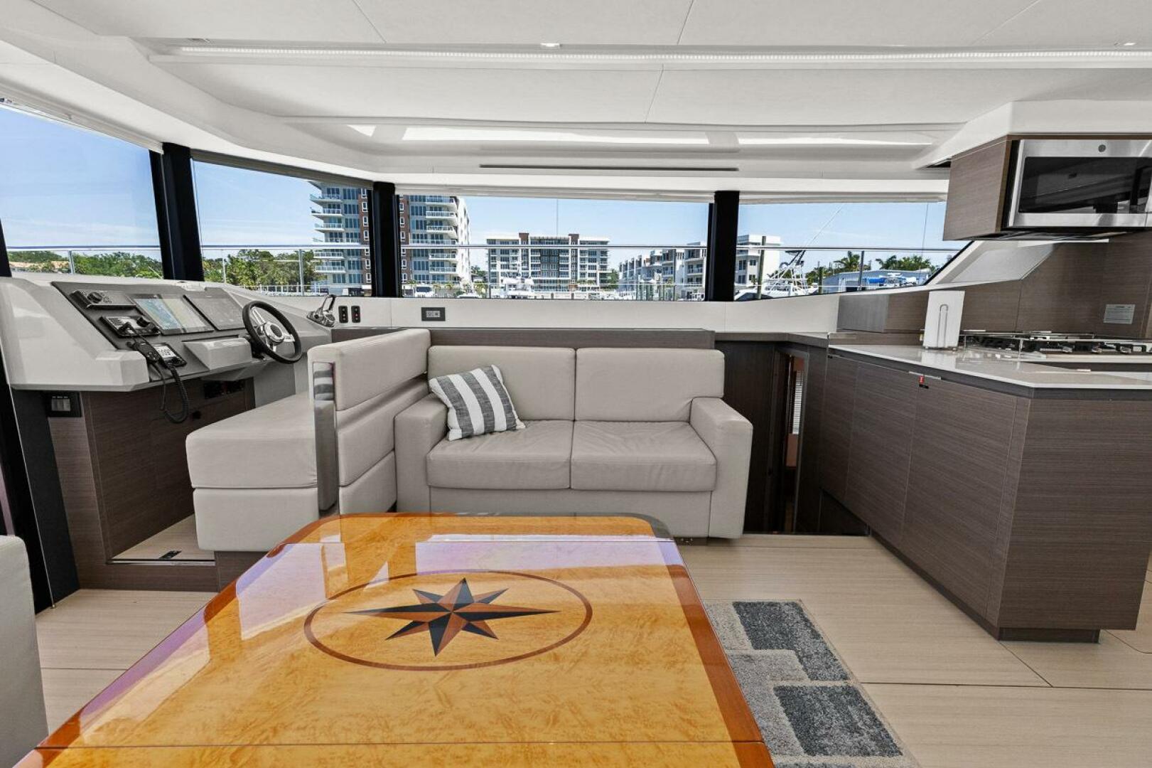 Slide: The Image of Leopard 53 Powercat 2021 - 5258339