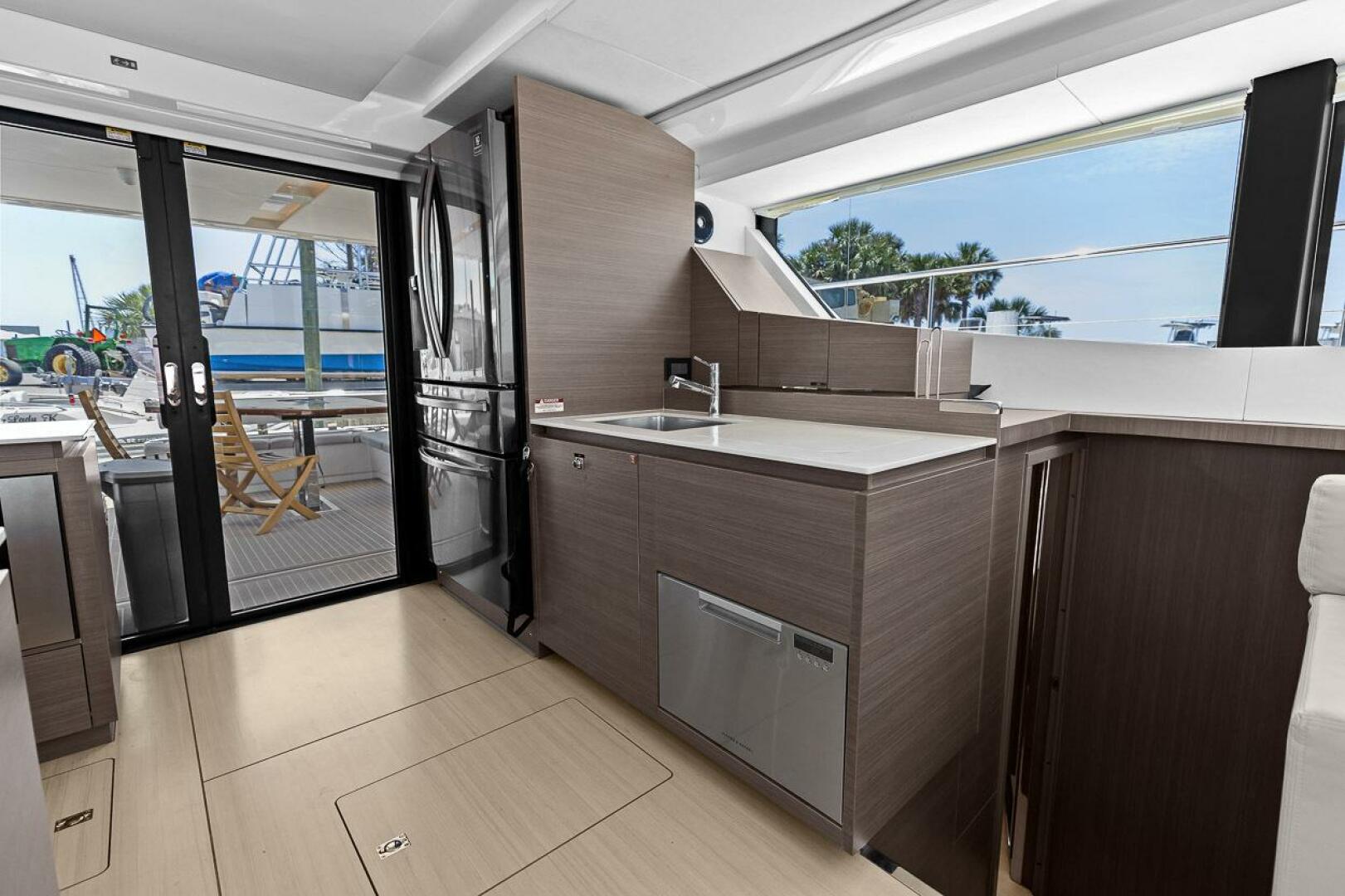 Slide: The Image of Leopard 53 Powercat 2021 - 5258348