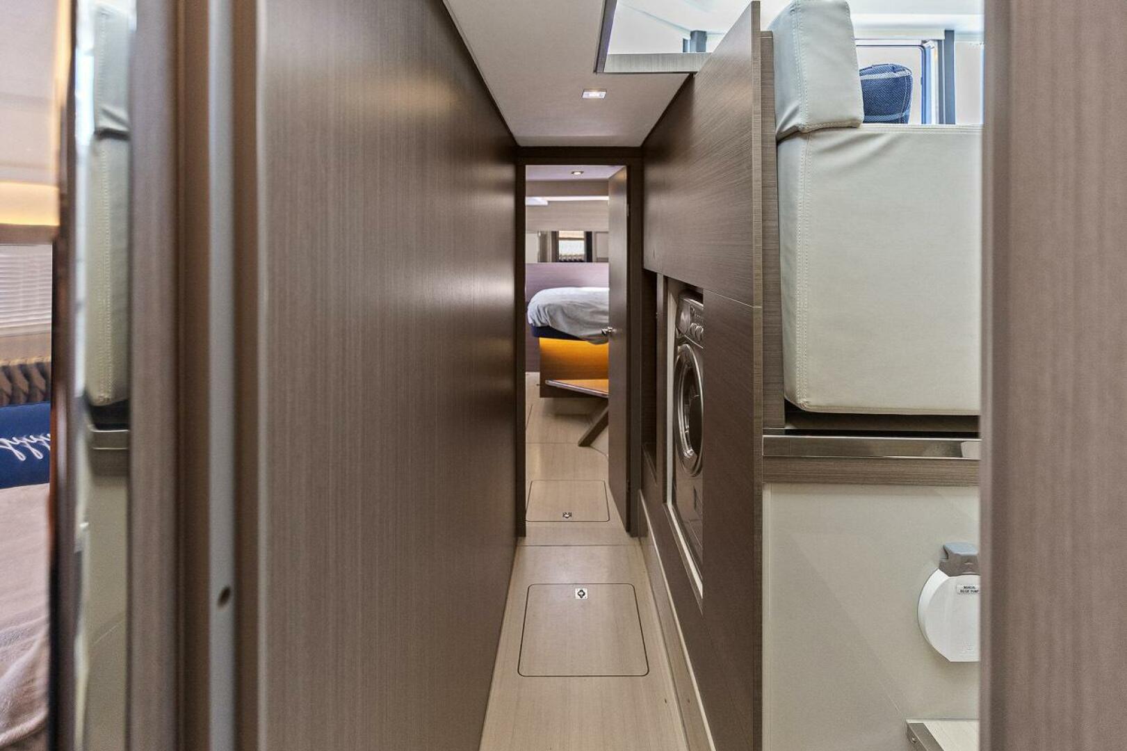 Slide: The Image of Leopard 53 Powercat 2021 - 5258353