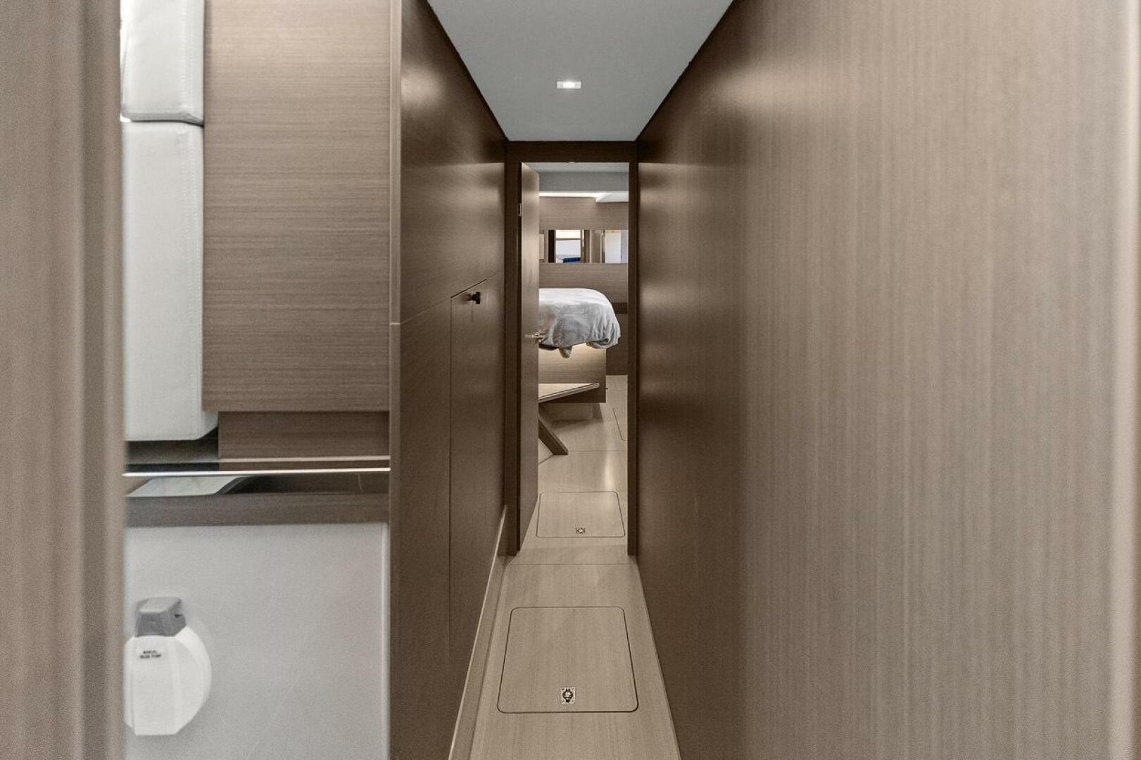 Slide: The Image of Leopard 53 Powercat 2021 - 5258361