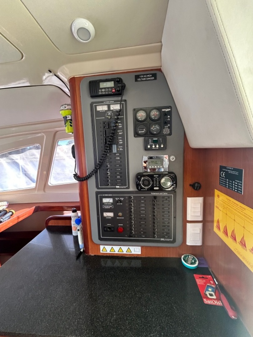 Slide: The Image of Used Sail Catamaran for sale 2012 Leopard 3900 - SUMMERSALT - 4893318