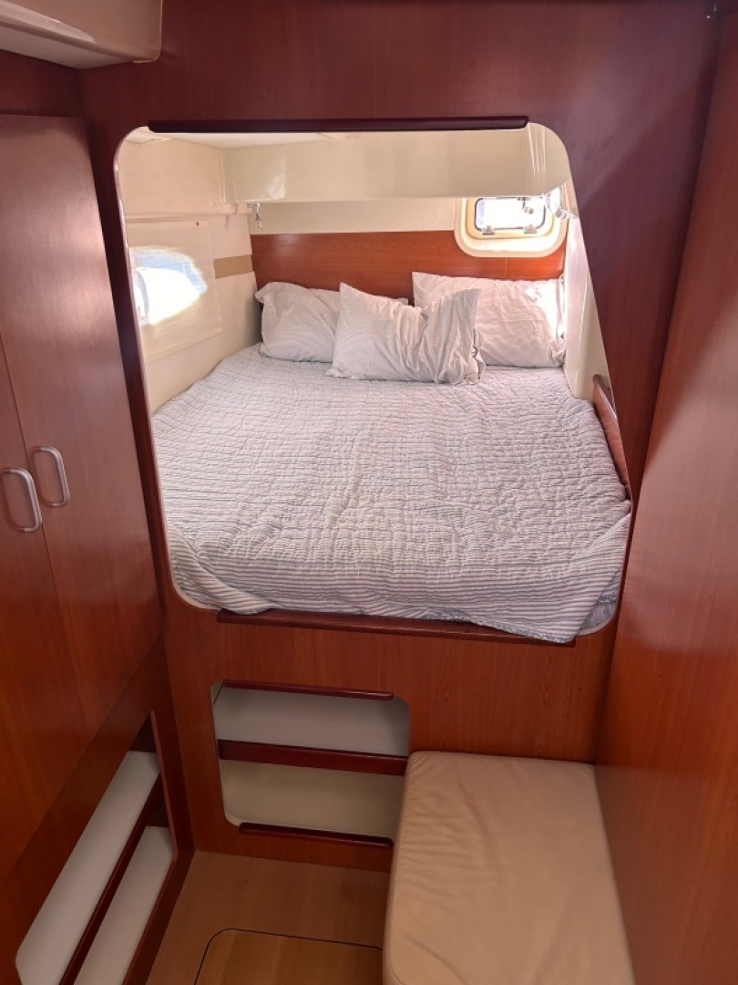Slide: The Image of Used Sail Catamaran for sale 2012 Leopard 3900 - SUMMERSALT - 4893319