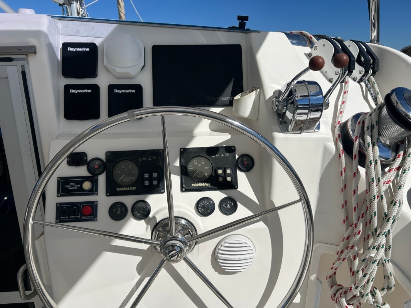 Slide: The Image of Used Sail Catamaran for sale 2012 Leopard 3900 - SUMMERSALT - 4893325