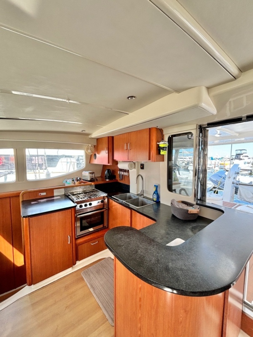 Slide: The Image of Used Sail Catamaran for sale 2009 Leopard 46 - HOMEPORT 4 - 4894839