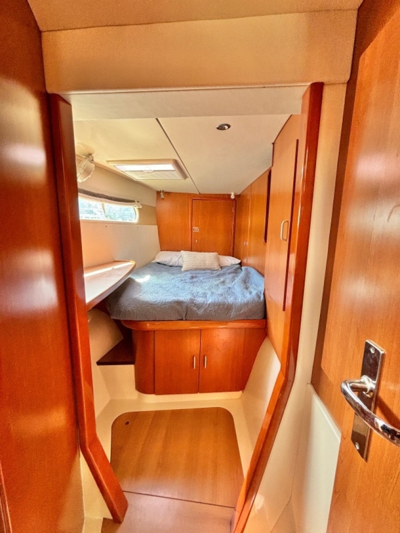 Slide: The Image of Used Sail Catamaran for sale 2009 Leopard 46 - HOMEPORT 4 - 4894843