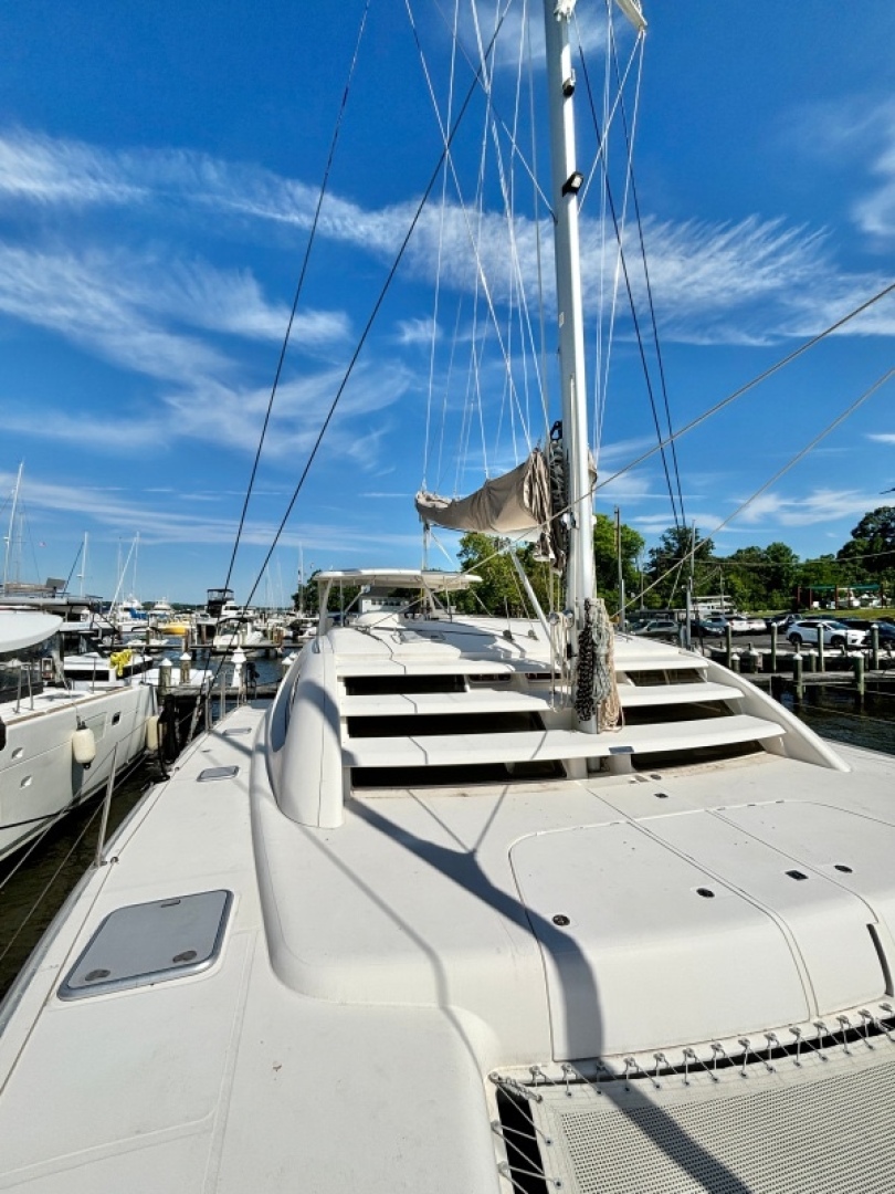 Slide: The Image of Used Sail Catamaran for sale 2009 Leopard 46 - HOMEPORT 4 - 4894853