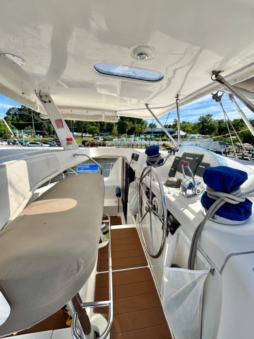 Slide: The Image of Used Sail Catamaran for sale 2009 Leopard 46 - HOMEPORT 4 - 4894852