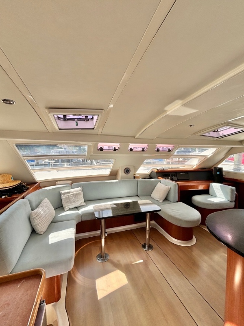 Slide: The Image of Used Sail Catamaran for sale 2009 Leopard 46 - HOMEPORT 4 - 4894840