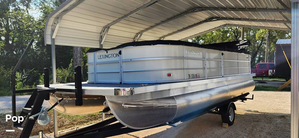 Slide: The Image of Lexington 321 S 2023 - 15355149