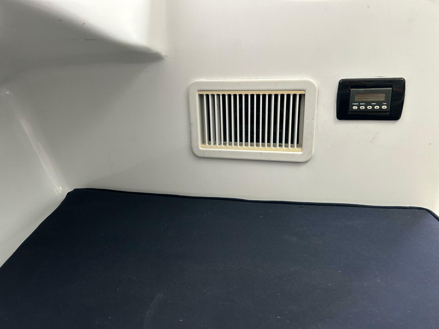 Slide: The Image of L&H 33 1998 - 5141874