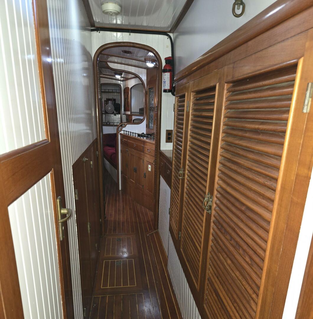 Slide: The Image of Liberty Gatsby 1988 - 5498368