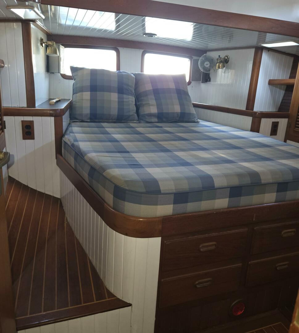 Slide: The Image of Liberty Gatsby 1988 - 5498369